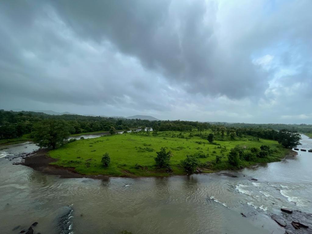 Karjat Villa ภายนอก รูปภาพ