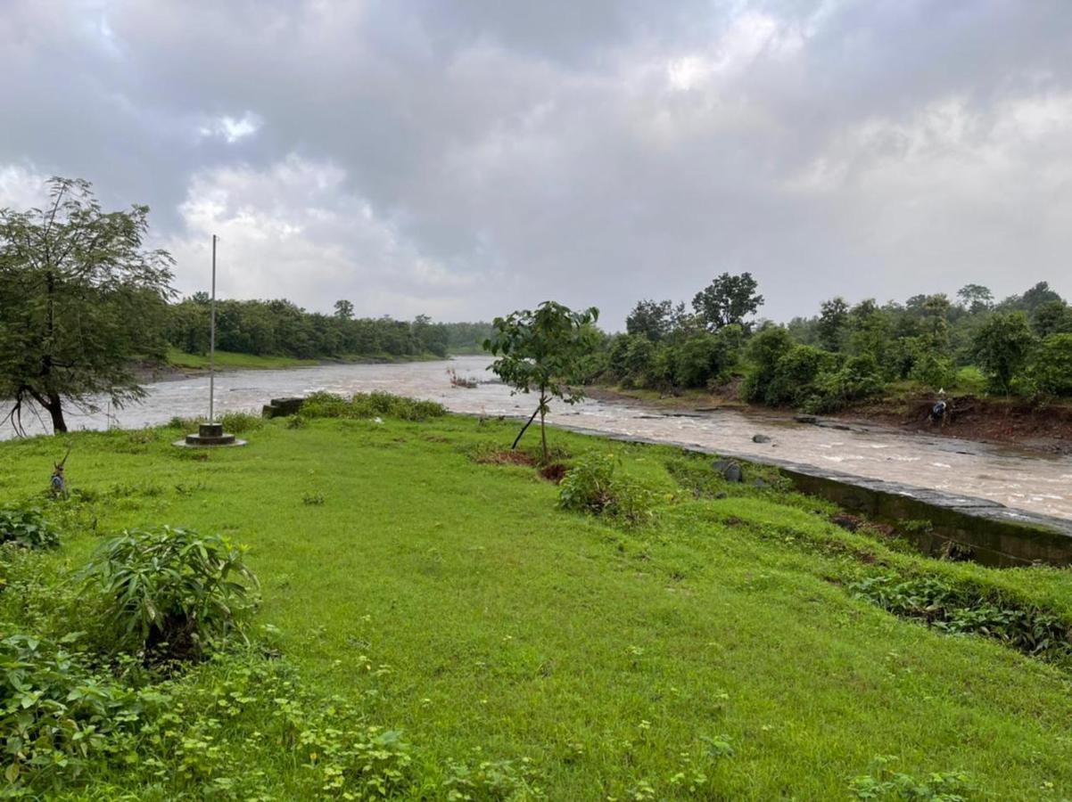 Karjat Villa ภายนอก รูปภาพ