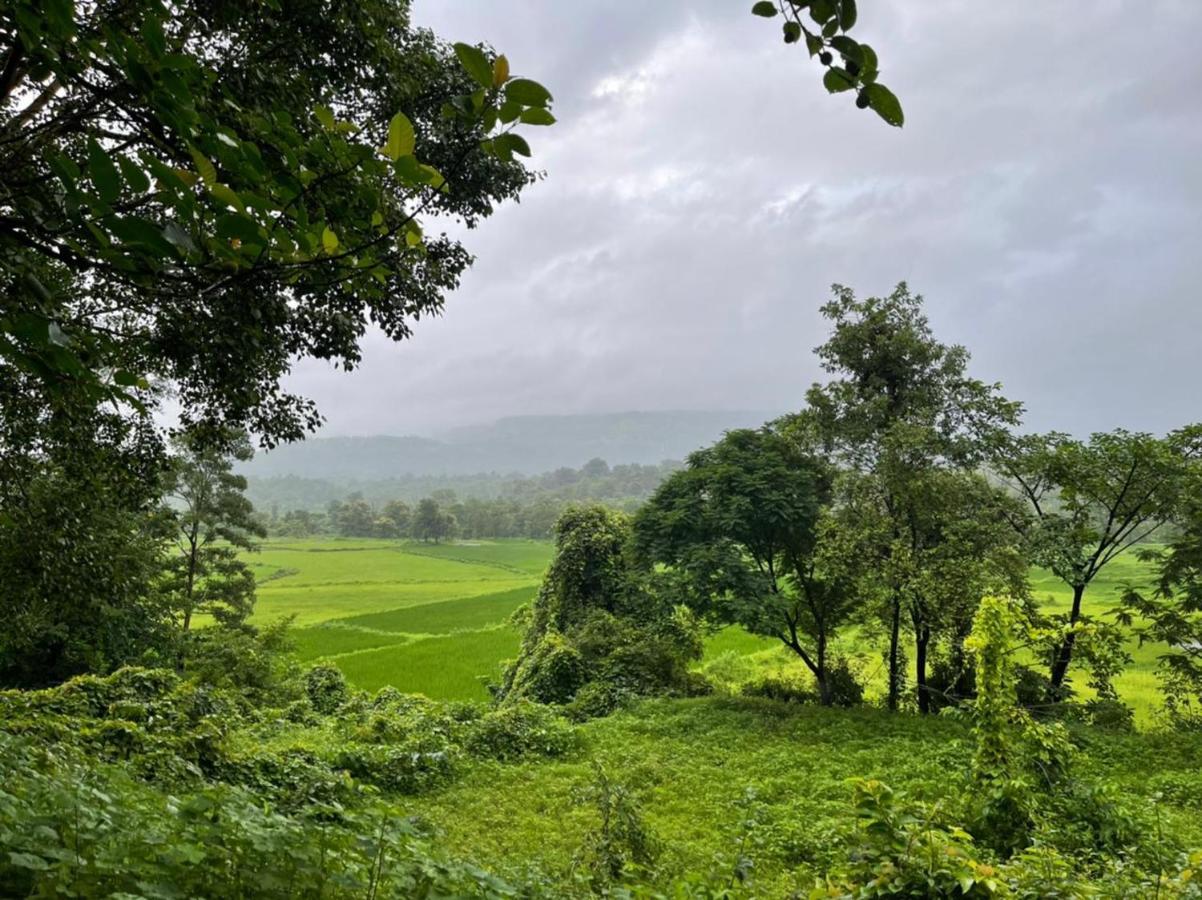Karjat Villa ภายนอก รูปภาพ