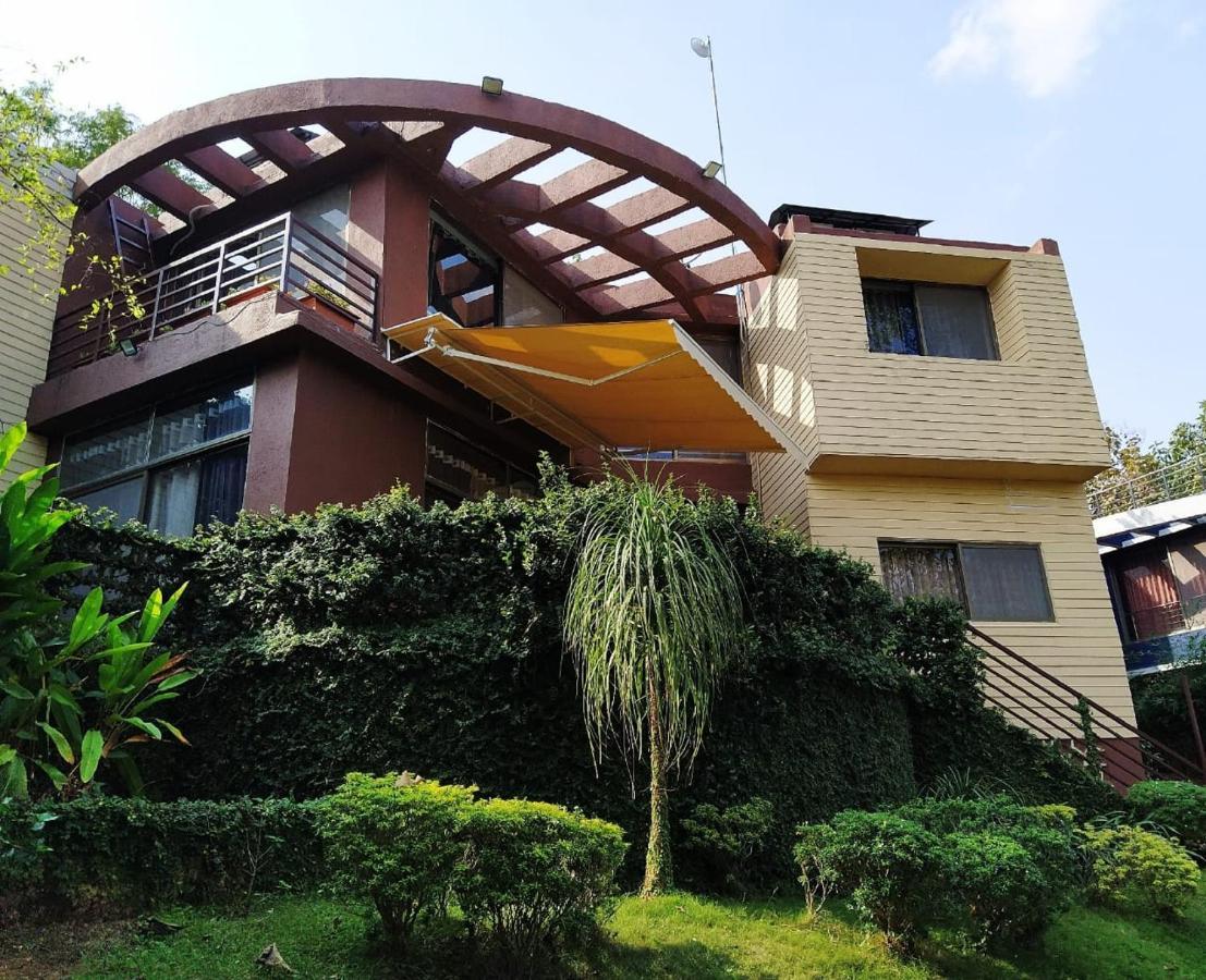 Karjat Villa ภายนอก รูปภาพ