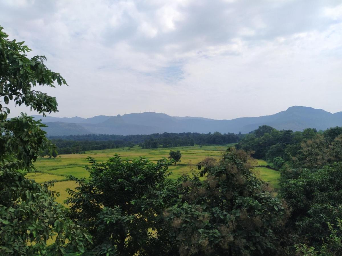 Karjat Villa ภายนอก รูปภาพ