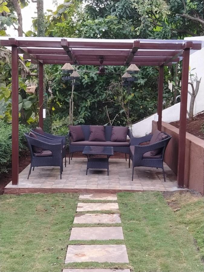 Karjat Villa ภายนอก รูปภาพ