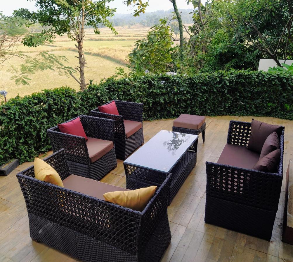 Karjat Villa ภายนอก รูปภาพ